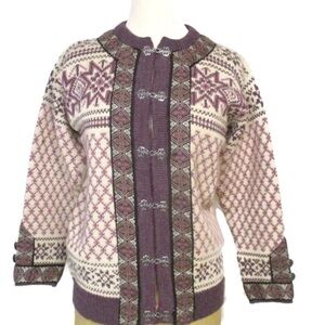 Dale of Norway 100% wool Sweater size Large